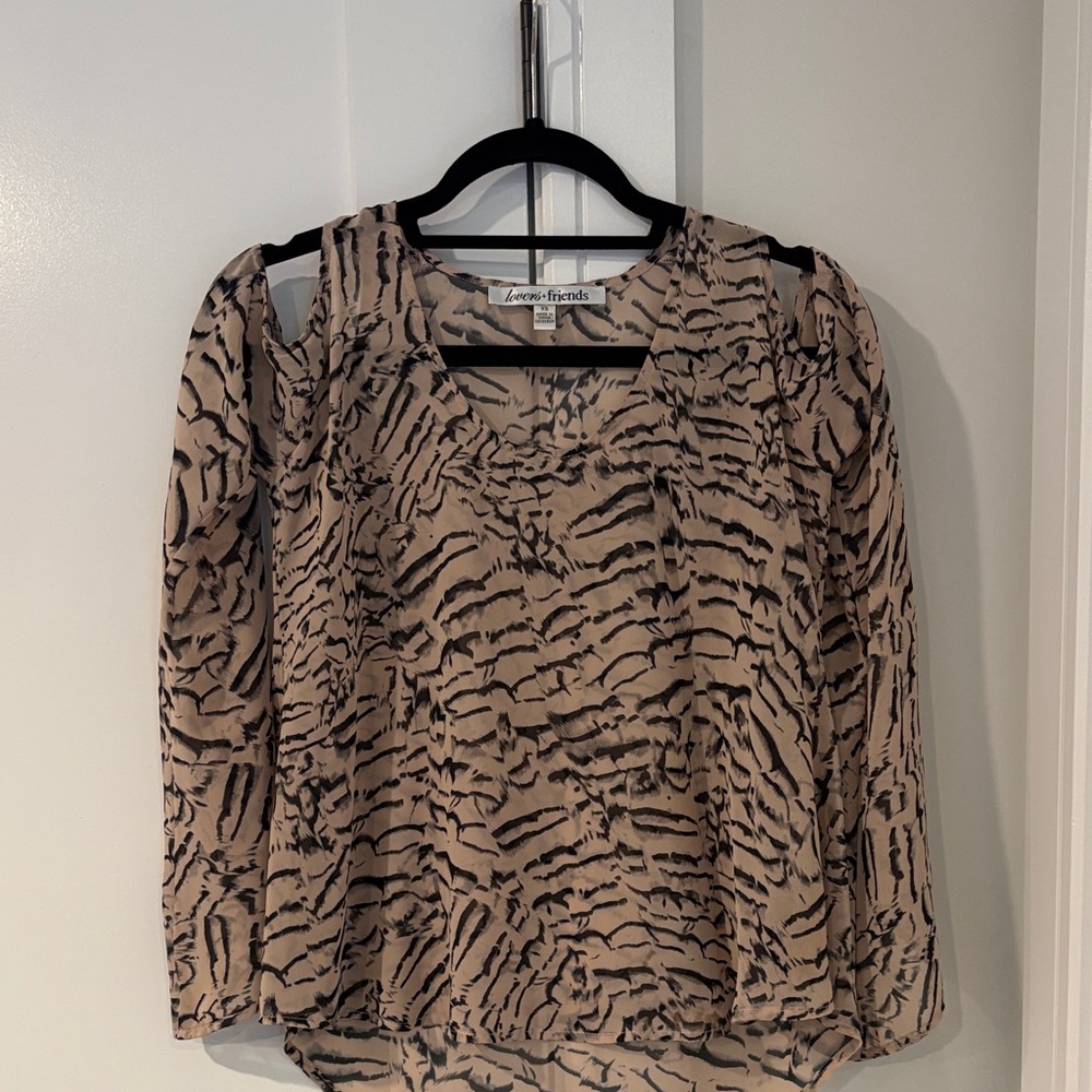 Lovers + Friends Cold Shoulder Beige and Black Patterned Blouse Top Size XS
